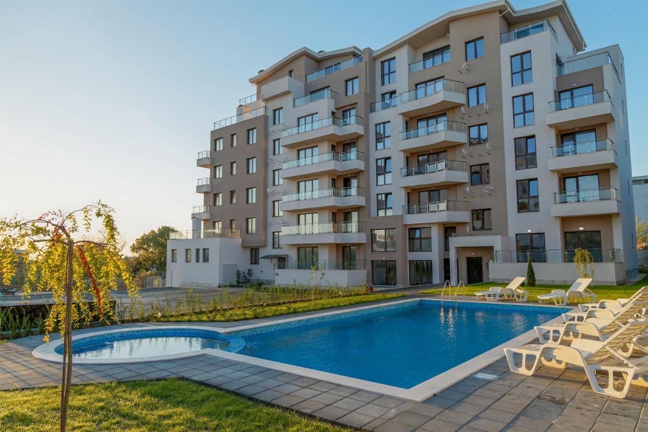 Sea View, Luxury Apartment In Amelia Complex, Kabakum Beach Aziz Konstantin ve Elena Dış mekan fotoğraf