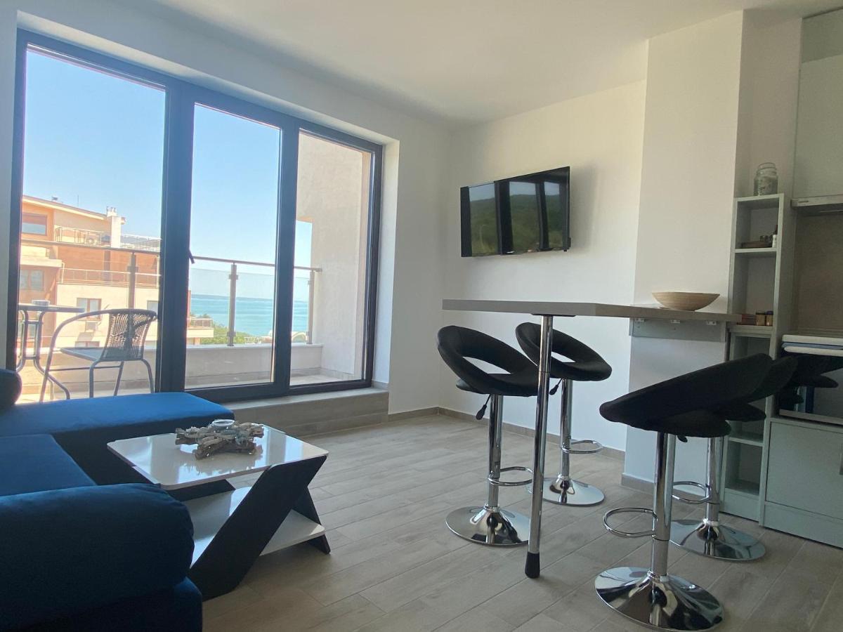 Sea View, Luxury Apartment In Amelia Complex, Kabakum Beach Aziz Konstantin ve Elena Dış mekan fotoğraf