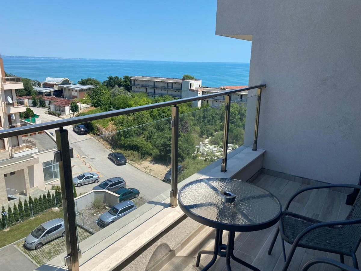 Sea View, Luxury Apartment In Amelia Complex, Kabakum Beach Aziz Konstantin ve Elena Dış mekan fotoğraf